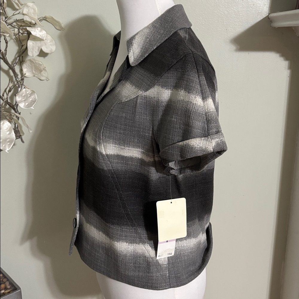 Jones New York Striped Gray Blazer - Picture 4 of 5